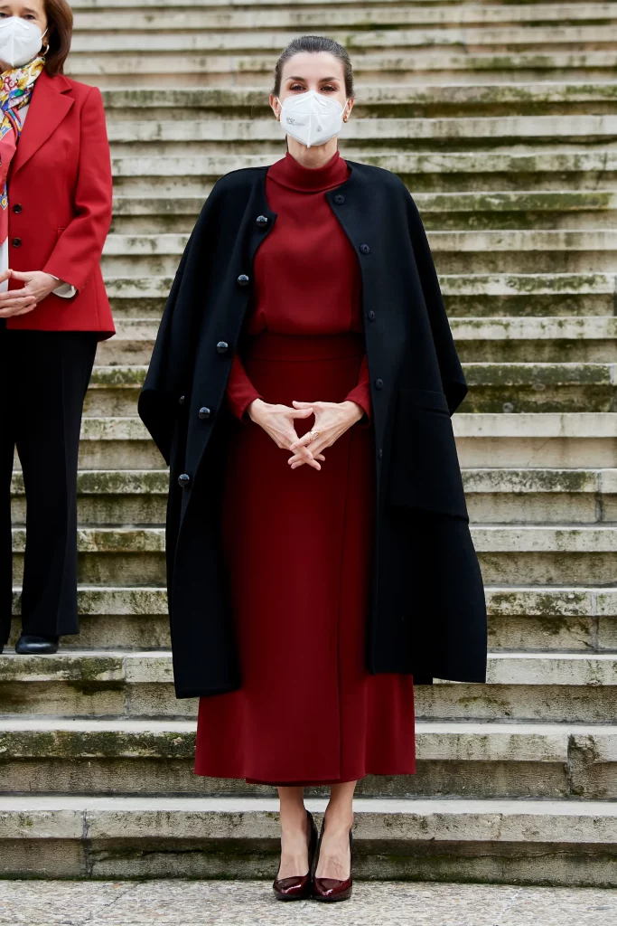 Lo que opina un experto sobre la coleta dosmilera que usa la reina Letizia