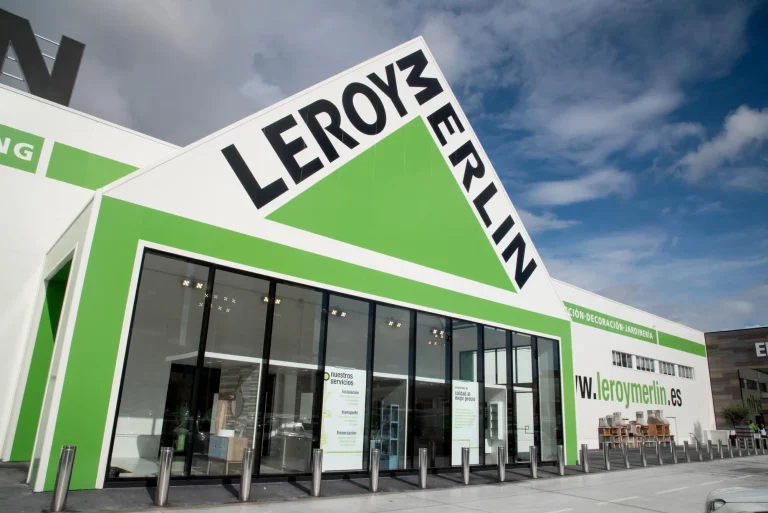 Decora tu baño con el producto más vendido de Leroy Merlin: un espejo de lujo a un precio increíble