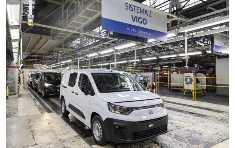 Stellantis Vigo suspende parte de su producción este jueves y cancela el turno de noche del domingo