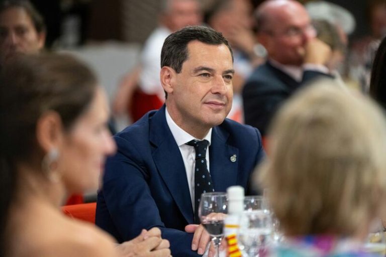 Moreno responde a Ayuso que no está 