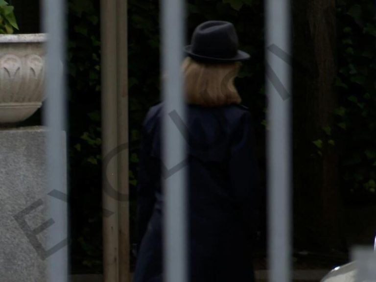 La infanta Elena, qué piensa de la ausencia de Victoria Federica en el cumpleaños de la princesa Leonor