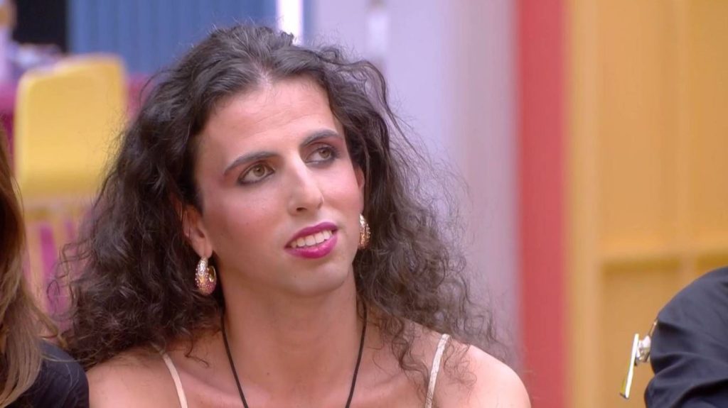 GHVIP 8: ¿Que hay detrás del desnudo de Laura Bozzo y Alber Infante?