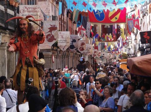 Alcalá de Henares viaja al pasado con el mayor mercado medieval de Europa Alcalá de Henares viaja al pasado con el mayor mercado medieval de Europa