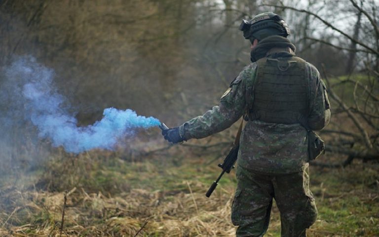 Airsoft, la alternativa al paintball que atrapa cada vez a más aficionados