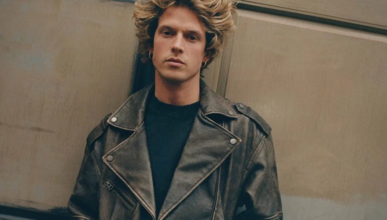 Pull&Bear tiene la chaqueta de cuero de tus sueños ¡No busques más!