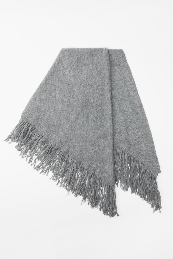 Zara sorprende con los precios de estas tres prendas que puedes tener en tu armario por menos de 40 euros