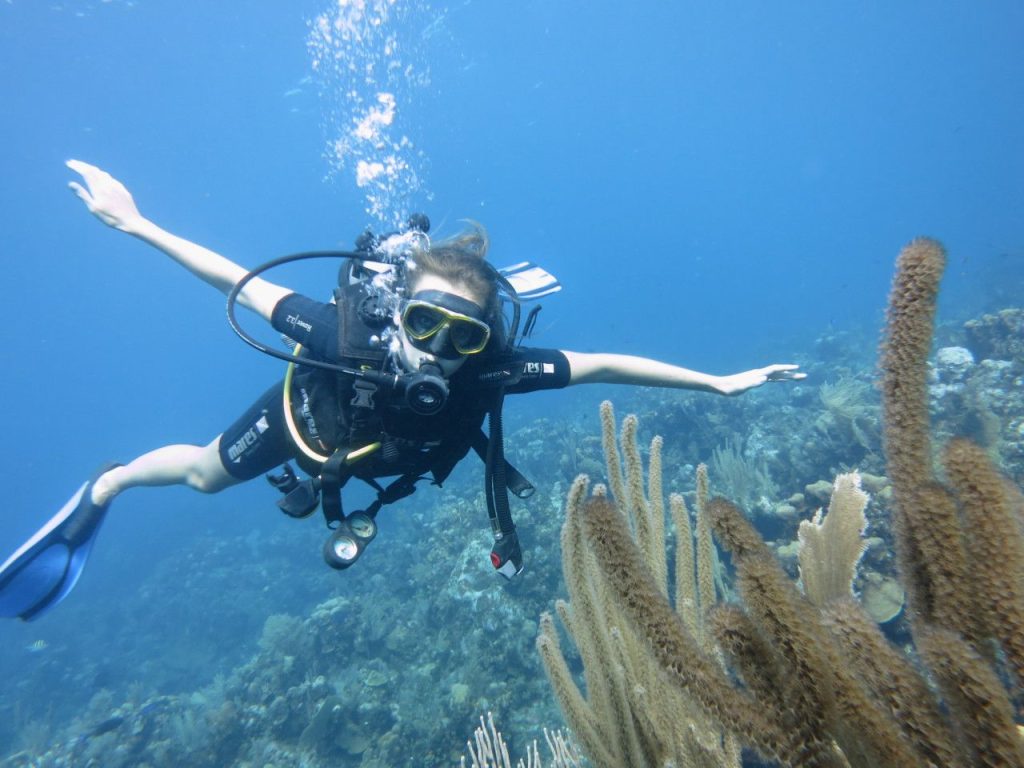 El turismo de aventura cada vez más de moda: descubre el mejor sitio donde poder realizarlo en España 223 Costa Brava. Exploración submarina en el Mar Mediterráneo