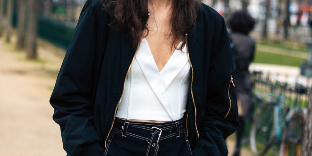 Bota a la basura tu vieja chaqueta