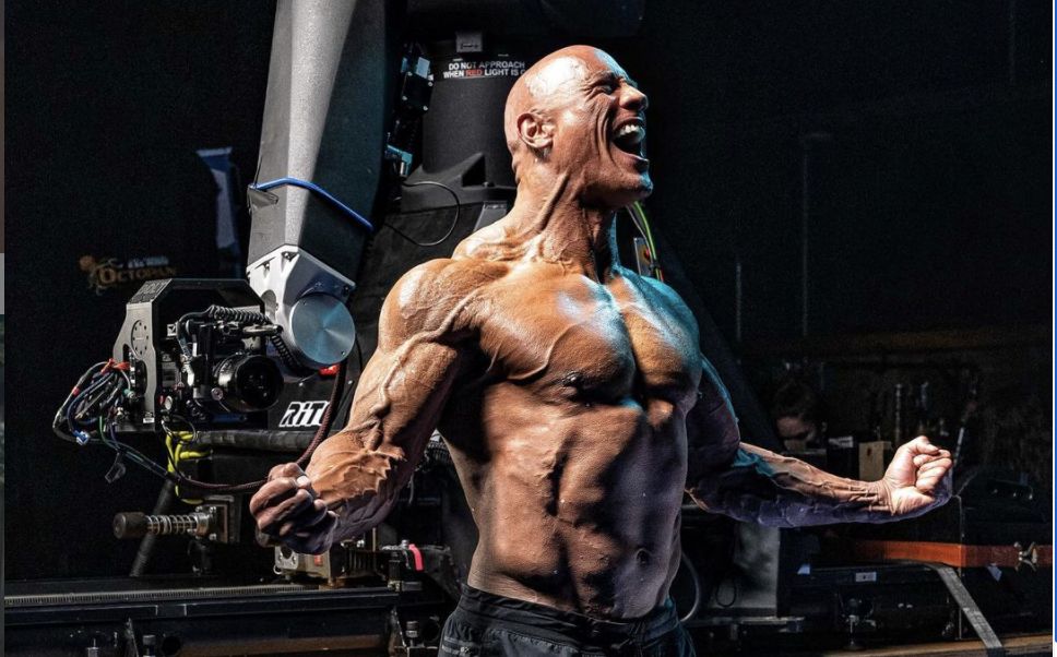 Dwayne Johnson: La roca de impresionante estatura