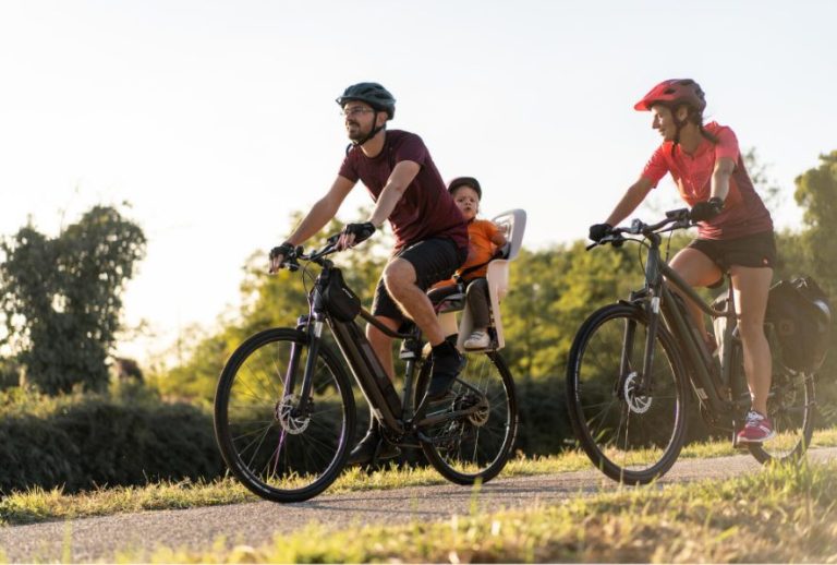 Los mejores remolques de bicicleta para niños