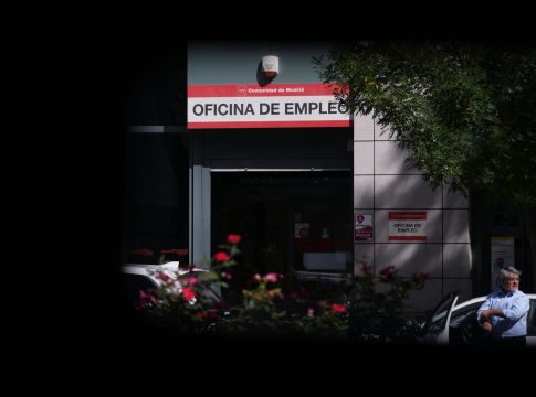 Los datos del ministerio preocupan al reportar al mismo tiempo un aumento del paro y de la creación de puestos de trabajo