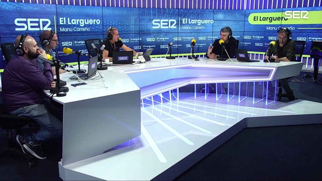 El Larguero: sigue la polémica por esta decisión de Florentino sobre el Clásico 95 Florentino tenía previsto ir