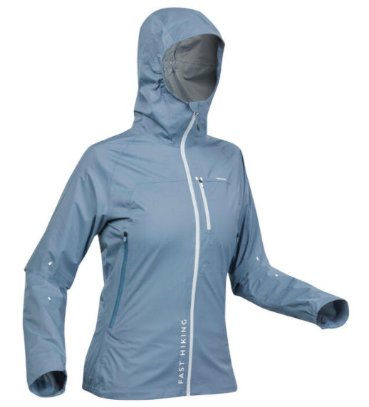 Decathlon lanza su mejor producto para combatir la lluvia: descubre este chubasquero y su innovadora técnica waterproo