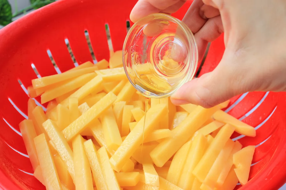 Ahorra tiempo y aceite con esta receta de patatas fritas en la Freidor de Aire