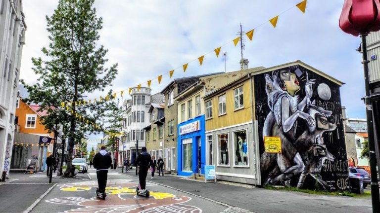Existe un país que necesita una aplicación para que no te enamores de un familiar