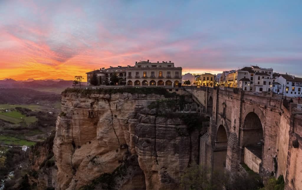 Ronda, donde la historia y la naturaleza se funden en un abismo