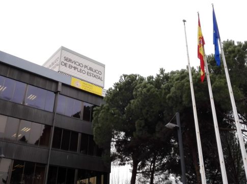 Estos son los requisitos que pide el SEPE para conseguir la nueva ayuda de 600 euros Estos son los requisitos que pide el SEPE para conseguir la nueva ayuda de 600 euros