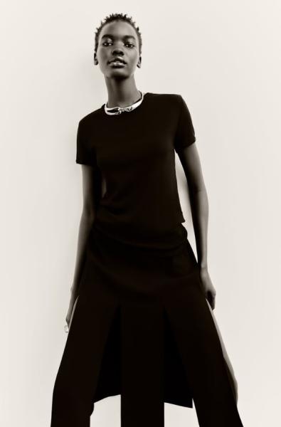 La falda de Zara con diseño versátil