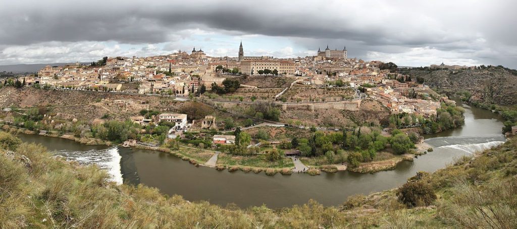 Toledo, un crisol de culturas en una ciudad amurallada