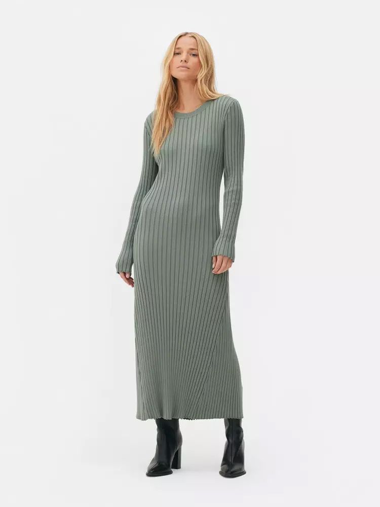 Primark vuelve al top tres de moda de otoño con estos vestidos de mujer: por menos de 30 euros