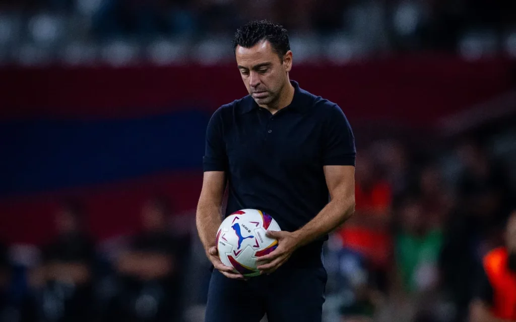 Xavi vuelve a hablar sobre los árbitros