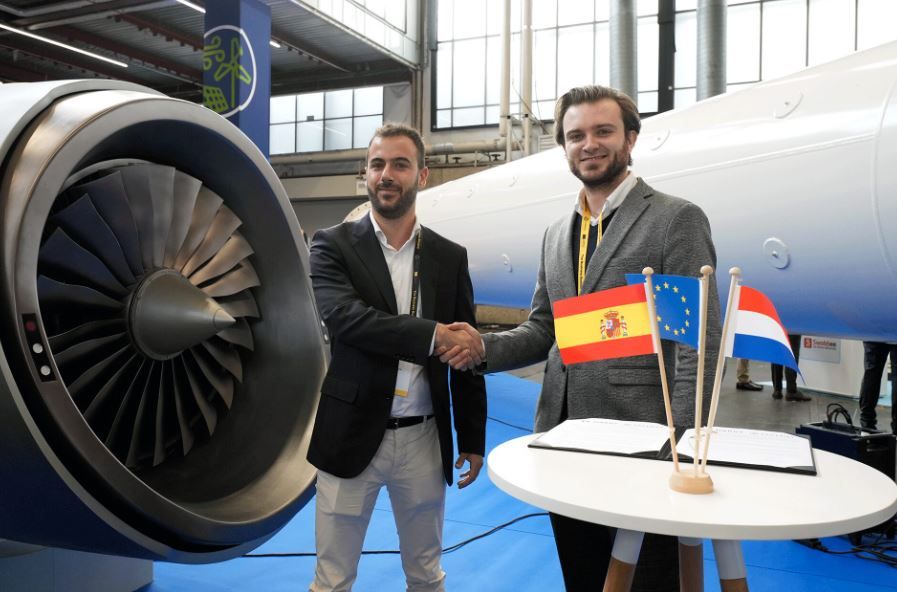 Hardt y Zeleros forman una asociación estratégica para acelerar la implementación de hyperloop 1 Zeleros