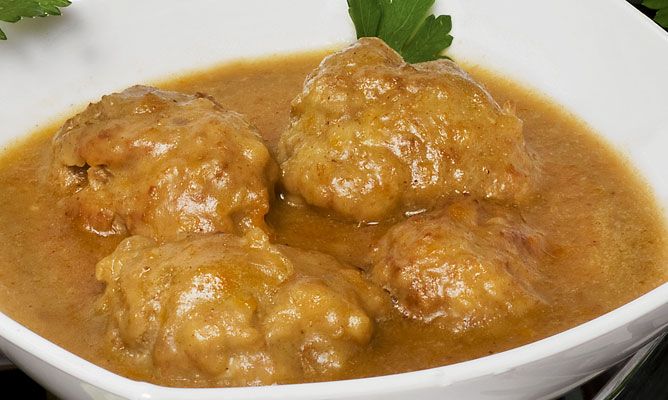 albondigas salsa
