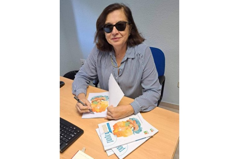 Inmaculada Fernández-Quero presenta el nuevo libro 'Punto y Seguido. Mejora tu Expresión Escrita'