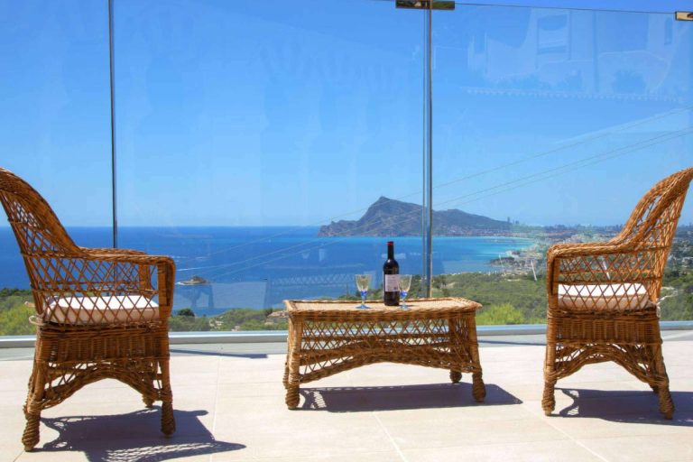 Apartamentos y villas turísticas en Costa Blanca