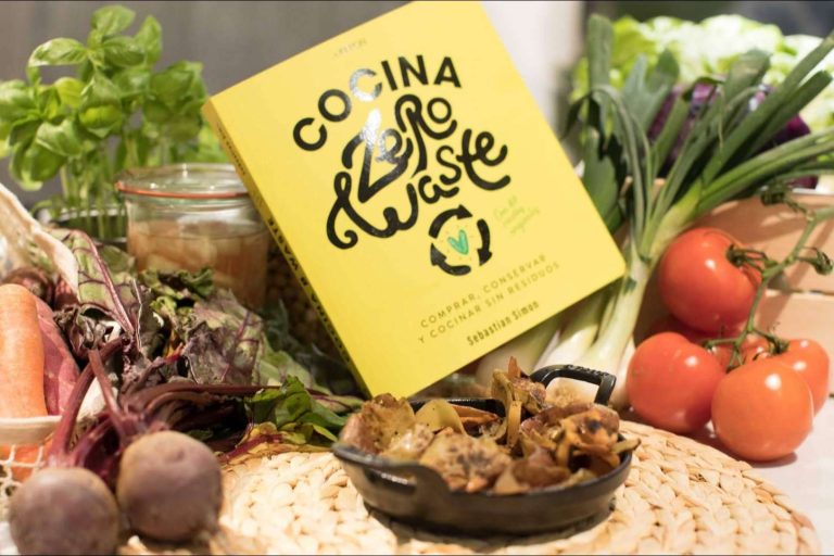 'Cocina Zero Waste' enseña a ahorrar convirtiendo mondas de plátano, posos de café o pipas de melón en deliciosos platos