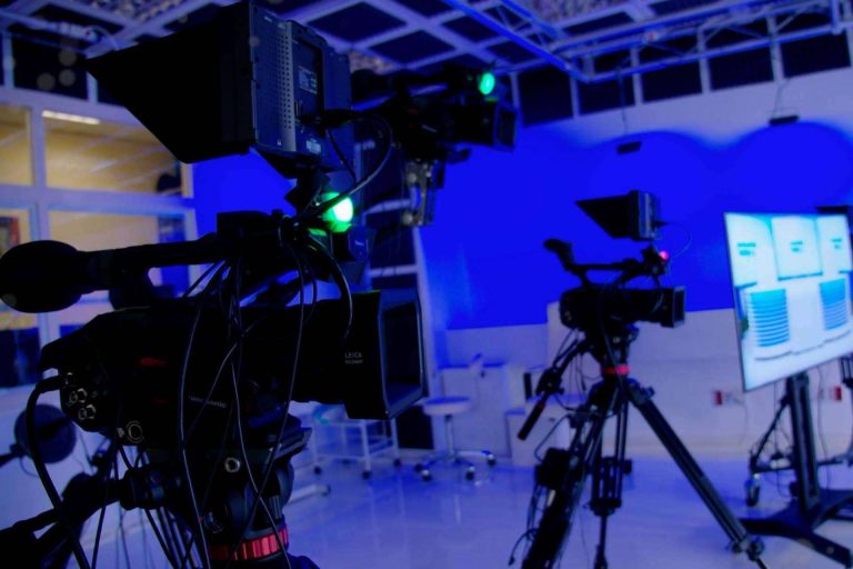 ¿Dónde encontrar especialistas en la grabación de quirófanos? Excelencia Médica TV