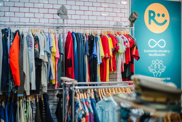 La red AERESS estrena en Madrid La Recuperadora, su primera tienda de segunda mano que apuesta por la inclusión laboral