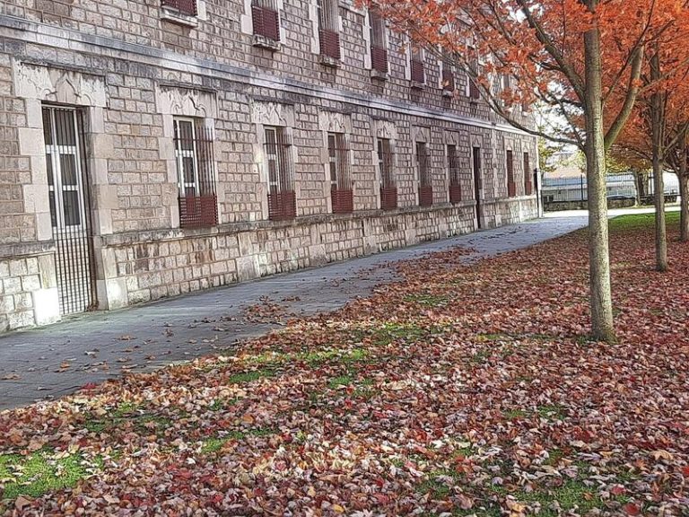 La Audiencia de Cantabria juzga hoy a un hombre por abusar de una mujer que había ido a su casa a una celebración
