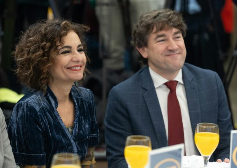 Montero alerta de un 