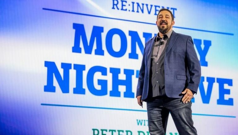 AWS presenta un servicio de autenticación con la palma de la mano para prevenir brechas de seguridad en empresas