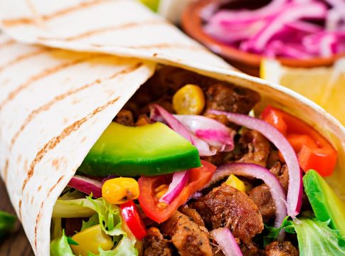 Delicatessen mexicana: receta de tacos de pollo y pitaya Delicatessen mexicana: receta de tacos de pollo y pitaya
