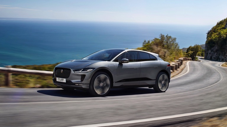 Jaguar I-PACE EV400 S: Elegancia y Potencia en un Paquete Asequible