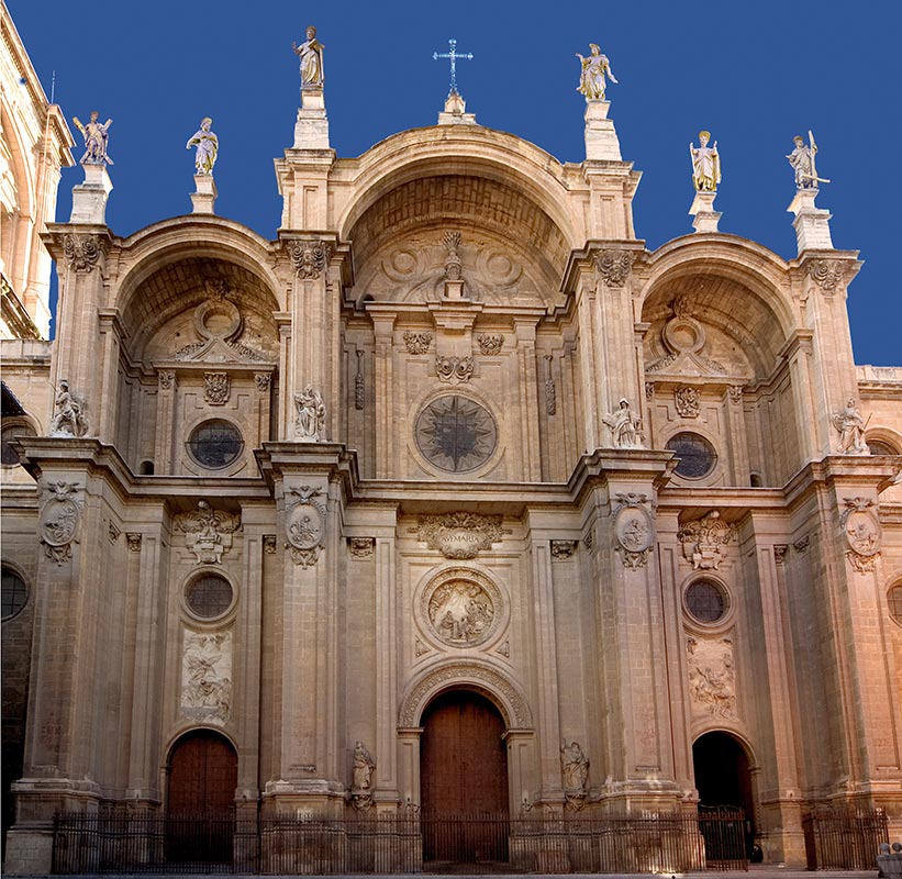 Granada: un viaje a la historia entre la Alhambra y el Albayzín 2 372