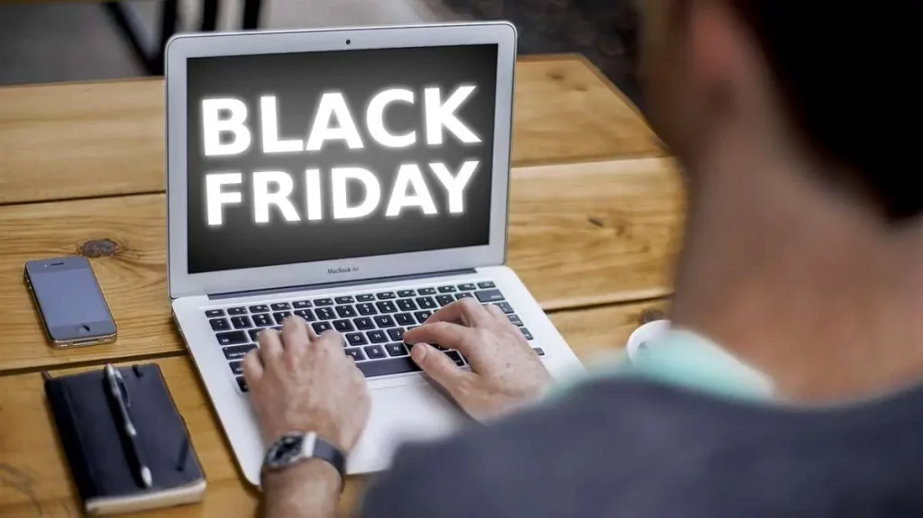 Riesgos de sufrir estafa por email en tus compras de Black Friday y Cyber Monday