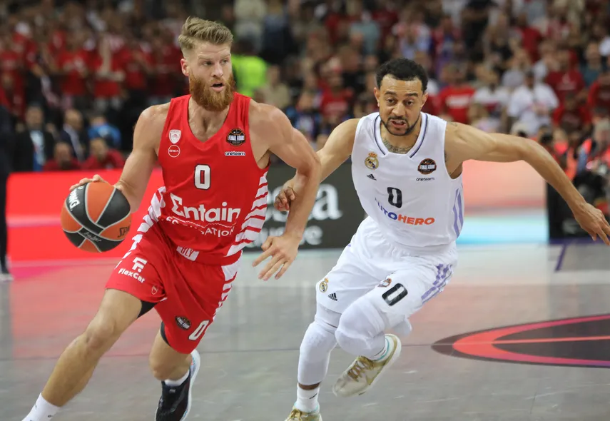 Afortunadamente, le han encontrado cabida a este partido