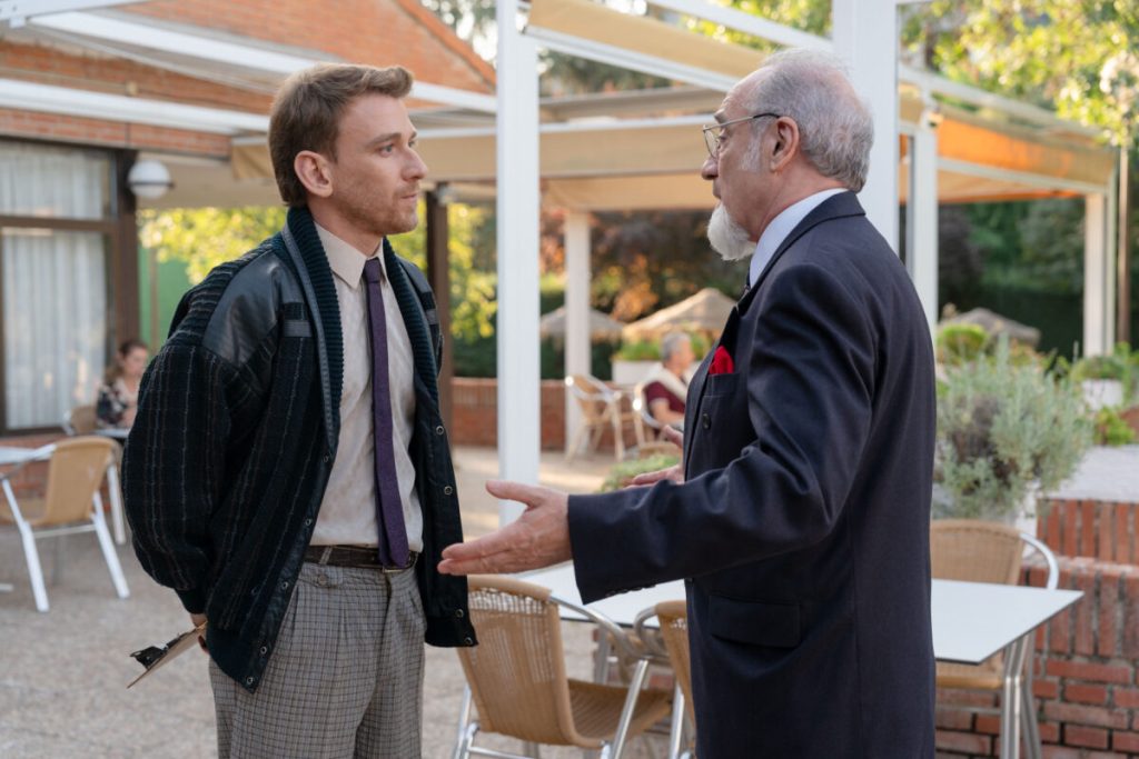 Alicia le tiene una propuesta sorpresa a Sofía en este adelanto semanal de Amar es para siempre de Antena 3 216 Alicia le tiene una propuesta sorpresa a Sofía en este adelanto semanal de Amar es para siempre de Antena 3