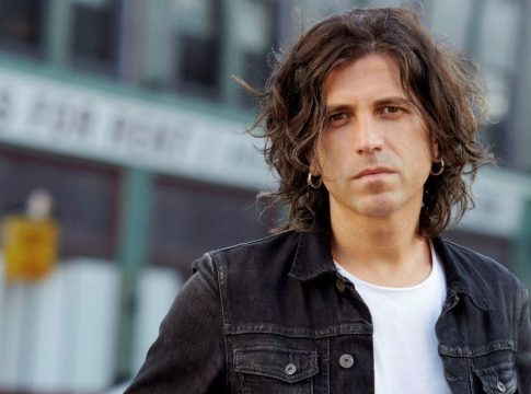 En 'Cinco' Rulo y la Contrabanda dan otro paso importante en una carrera clave dentro del pop rock español