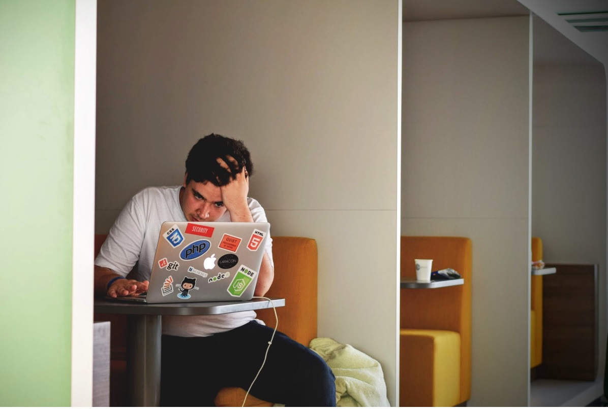 Curriculum Vitae Curriculum Vitae Paro