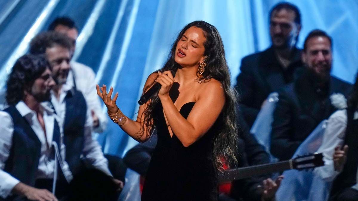 Descifrando la conexión entre Rocío Jurado y Rosalía a través de 'Se nos rompió el amor'