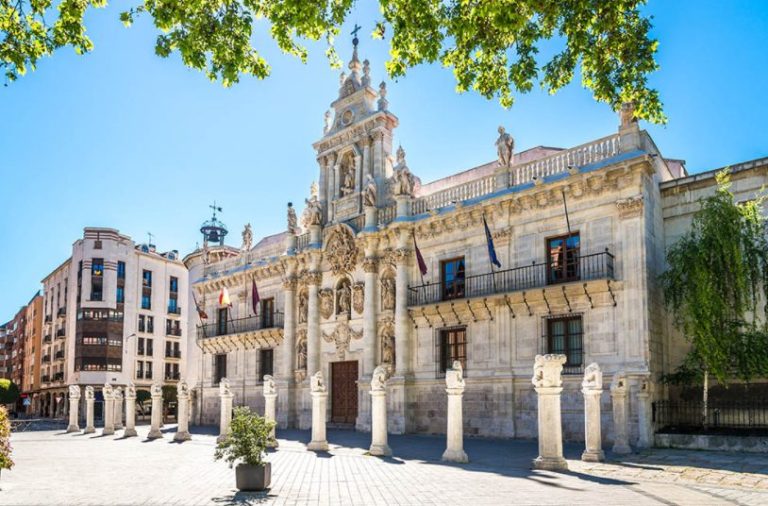 Descubre las universidades más hermosas de España