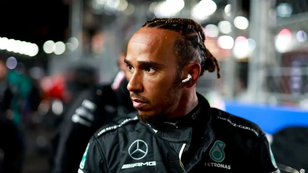 Esto es lo que delata a Lewis Hamilton