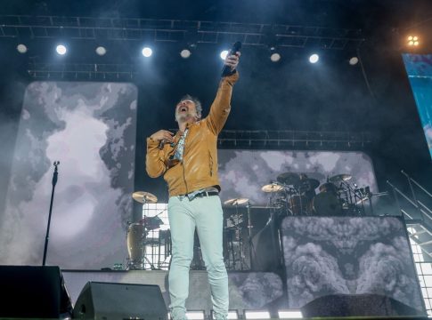 Love of Lesbian El cantante de Love of Lesbian, Santi Balmes, en el concierto de fin de gira de 'V.E.H.N.Û en el Wizink Center de Madrid, a 4 de noviembre de 2023