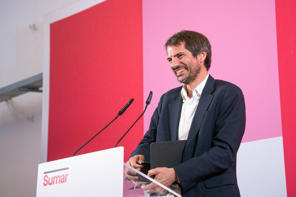 El nuevo Ministerio de cultura de Sumar no puede limitarse al bono y a Rosalía 1 EuropaPress 5557396 portavoz sumar ernest urtasun ofrece rueda prensa espacio rastro noviembre