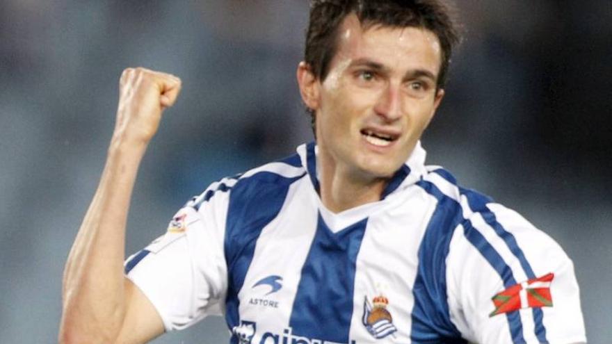 Uno de los goles más rápidos para Joseba Llorente