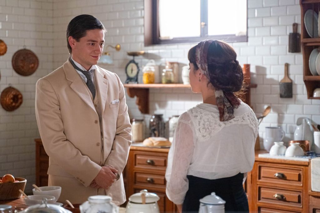 Pelayo informa a Jerónimo a su llegada a ‘La Promesa’